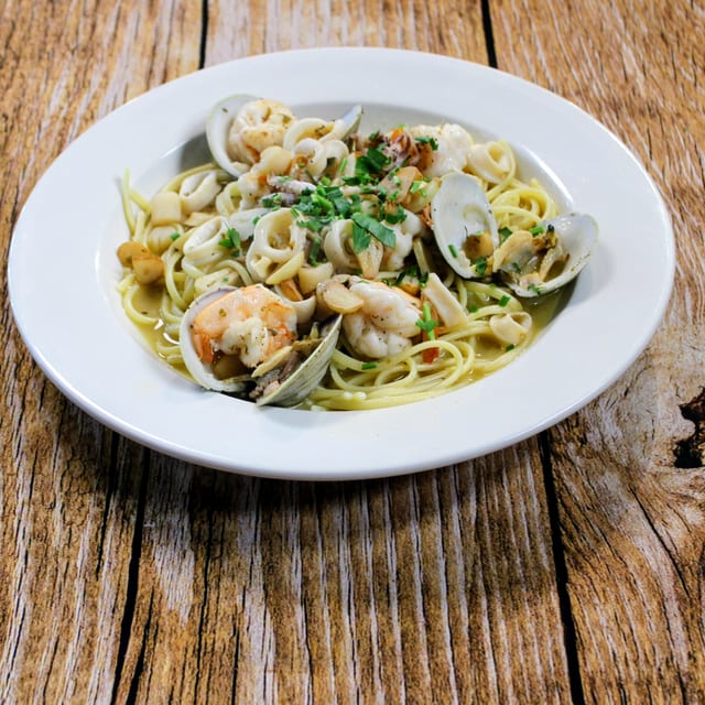 Il Sapore's Seafood Combo.